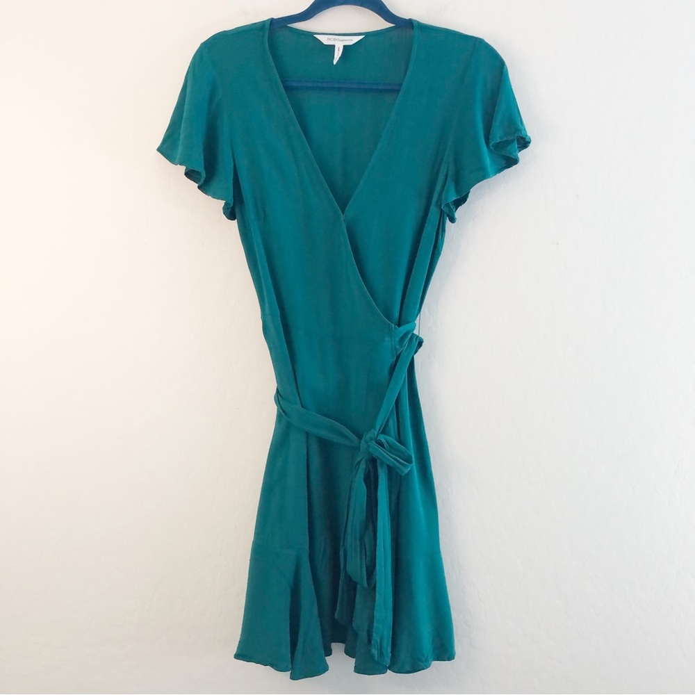 🐝 3/$20 BCBGeneration Teal Ruffle Wrap Dress size XXS